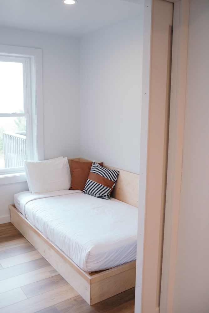 Seagull Bay Motel - photo 39