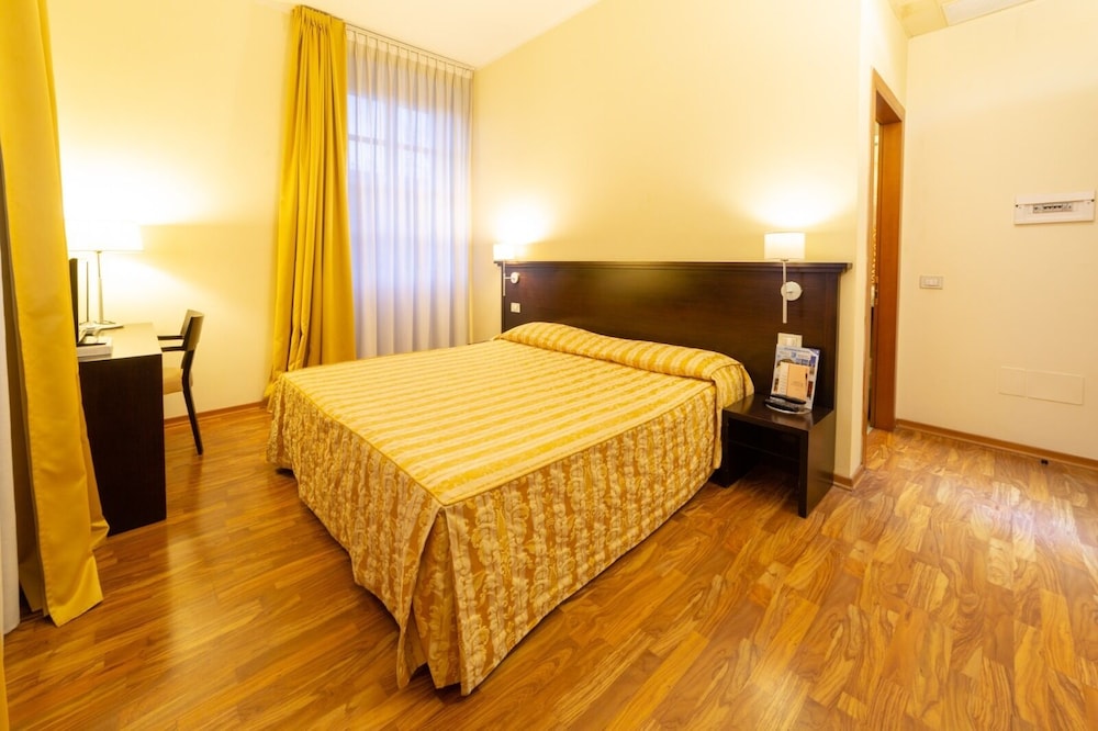 Hotel Due Colonne — hotel in Cagliari