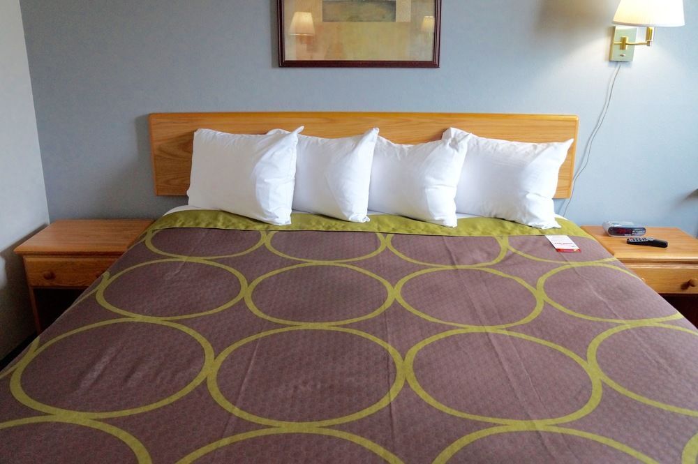 Bison Inn and Suites - photo 13