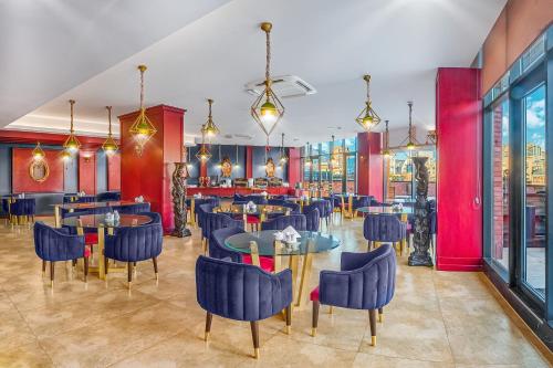 Denis hotel