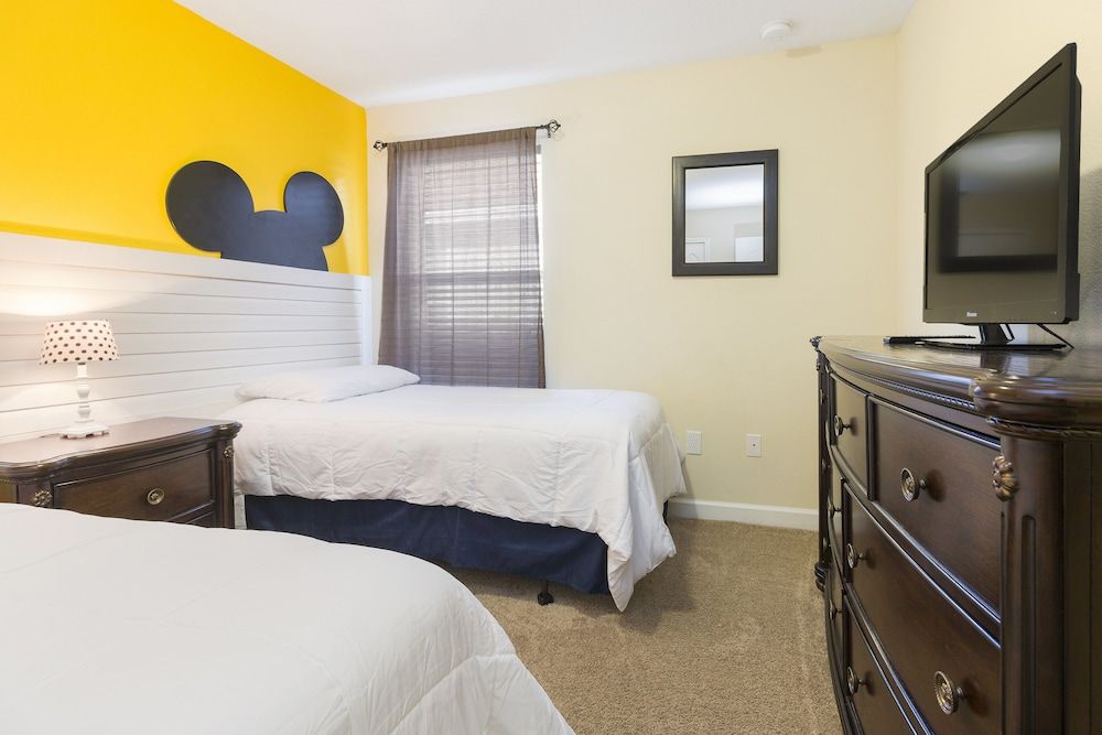 6 Bedrooms 5 Bathrooms Paradise Palms 8852 Cp - photo 9