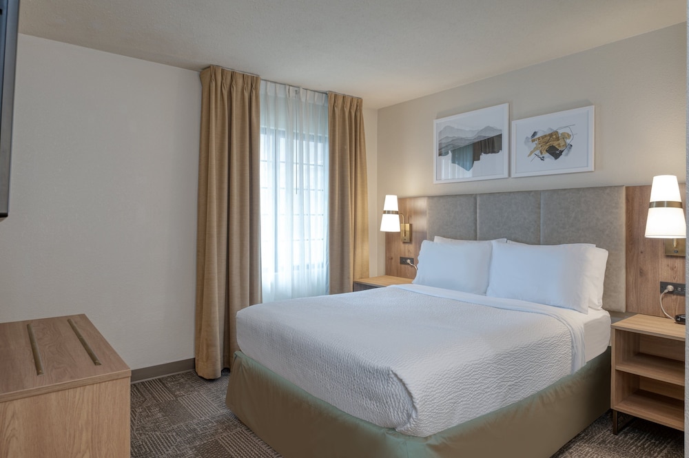 Staybridge Suites Allentown Bethlehem Airport by IHG - photo 19