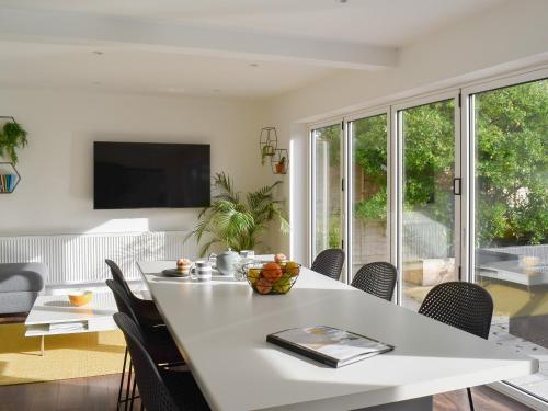 Eighty Two in Newquay, United Kingdom