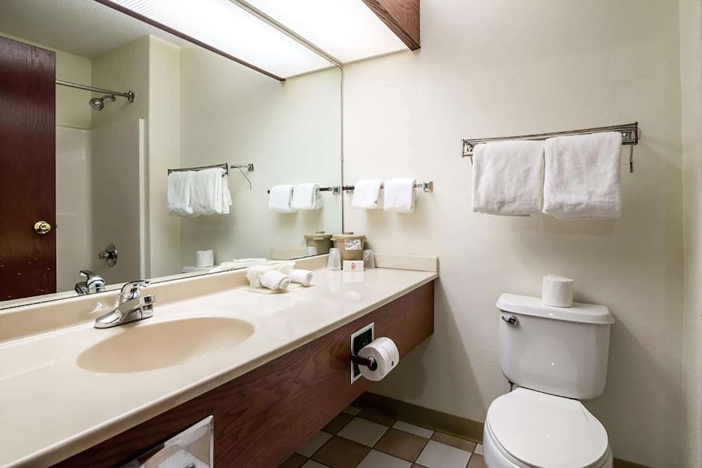 Days Inn by Wyndham Kentland - photo 18
