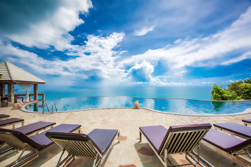 Samui Bayview Resort & Spa - carbon neutral hotel in Koh Samui