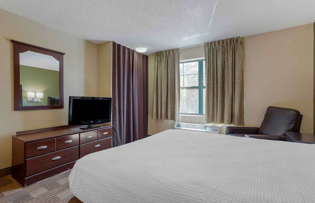 Extended Stay America Suites Houston I10 West CityCentre - photo 11
