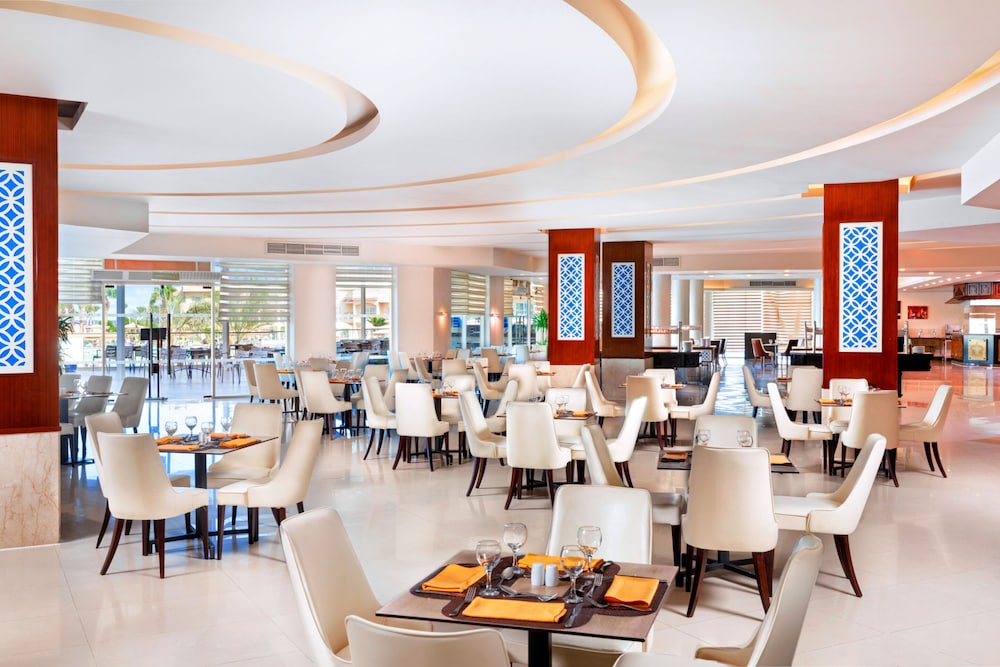 מזון ומשקאות