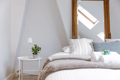 Charming house in the city of Antwerp with parking — 4-Star Luxury Hotel in Antwerpen, Belgium
