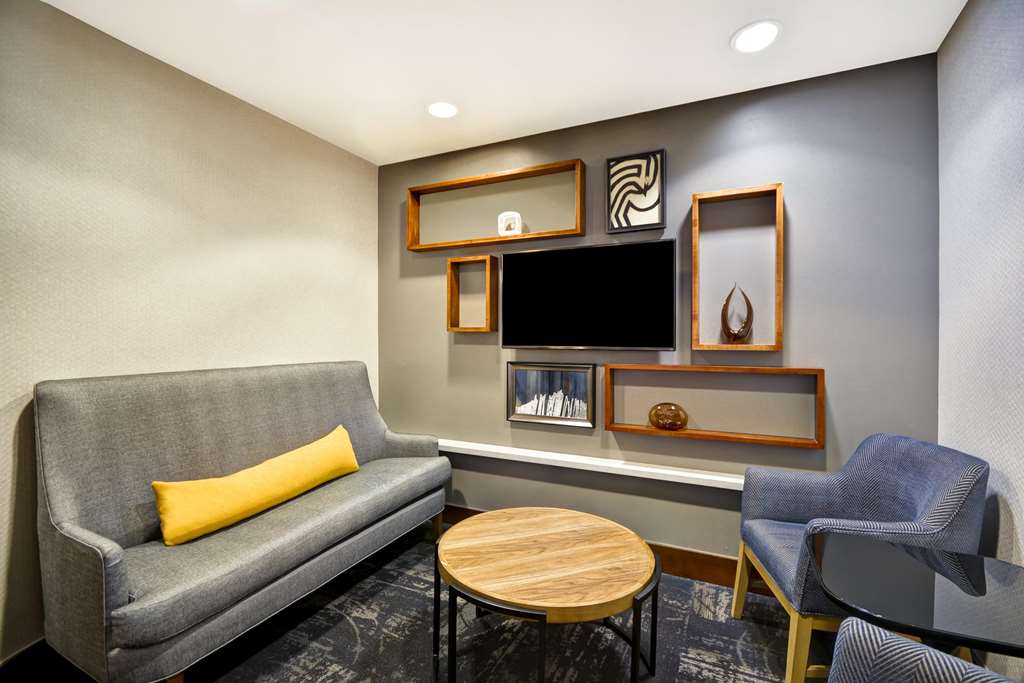 Hyatt Place Columbus Worthington - photo 26