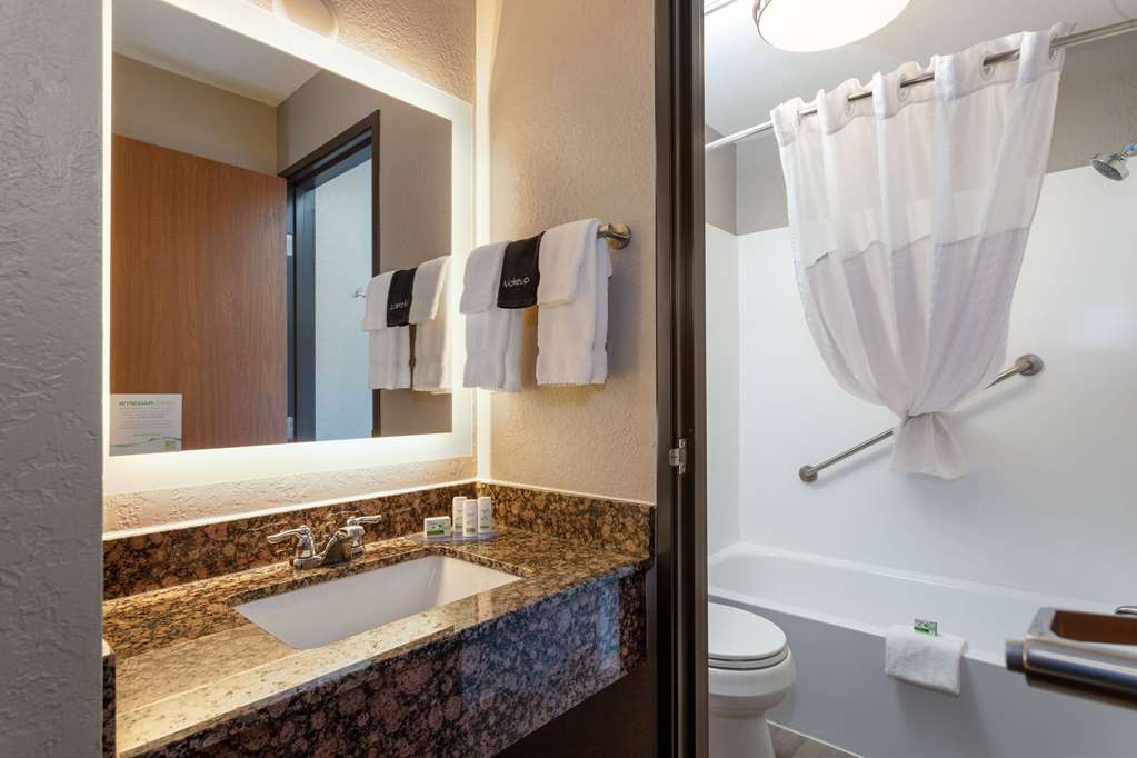 AmericInn by Wyndham New Richmond - photo 36
