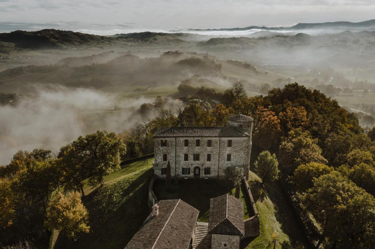 Castello di Viano — hotel in Viano
