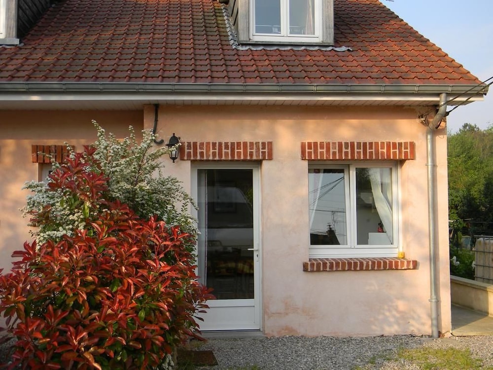 Gi Te Les Lilas — hotel in Lillers