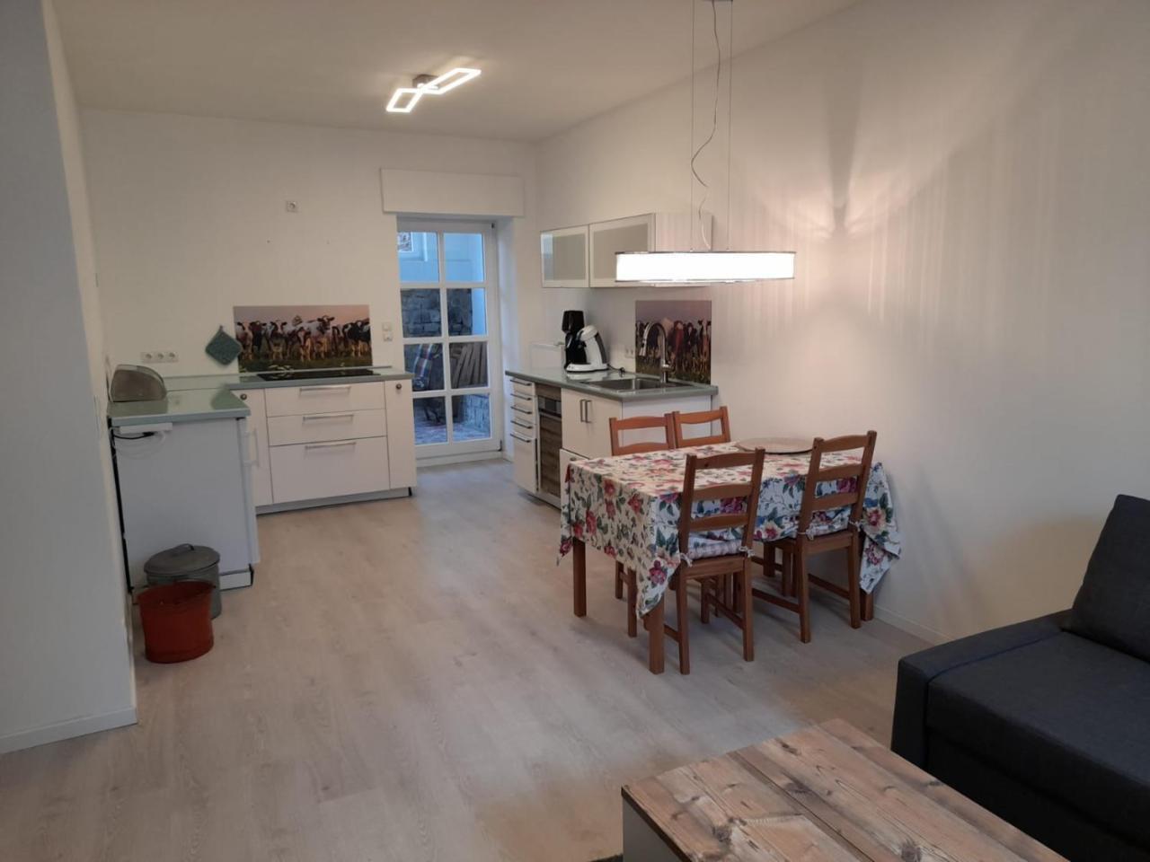 Ferienwohnung Am Geysirzentrum — 4-Star Luxury Hotel in Andernach, Germany