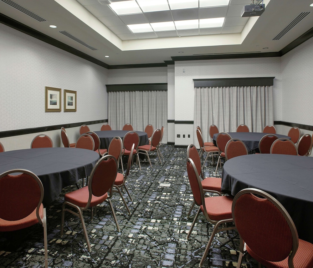 DoubleTree Suites by Hilton Bentonville - photo 44