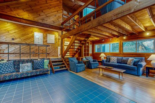 Cozy Island Cabin — 4-Star Luxury Hotel in Edgartown, United States