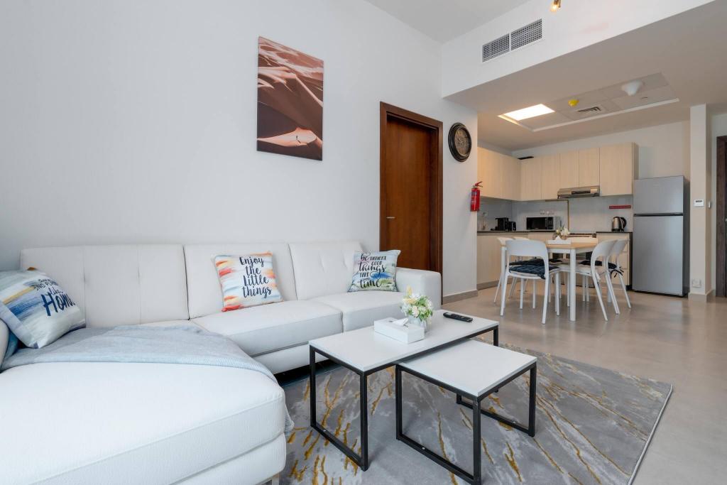 Delightful 2 Bedrooms In Jumeirah Village Circle — 4-Star Luxury Hotel in Dubai, United Arab Emirates