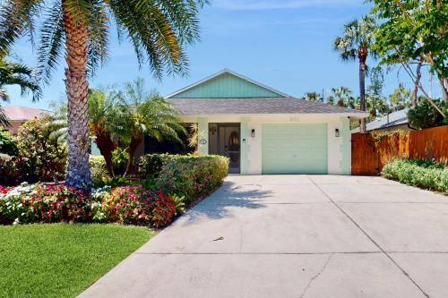 Naples Poolside Paradise in Naples, United States