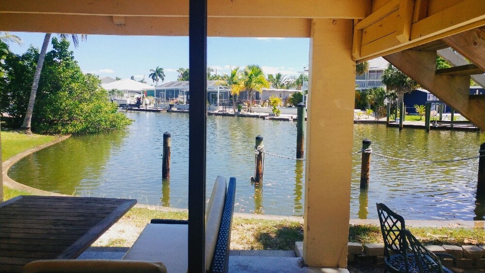 Flamingo Inn Bayside Suites - photo 38