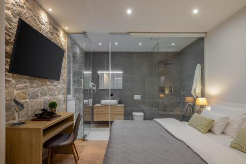 Oak Grove Racing Gaming & Hotel — hotel in Oak Grove