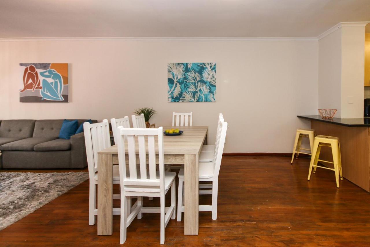 Holiday Home in Sea Point Fresnaye