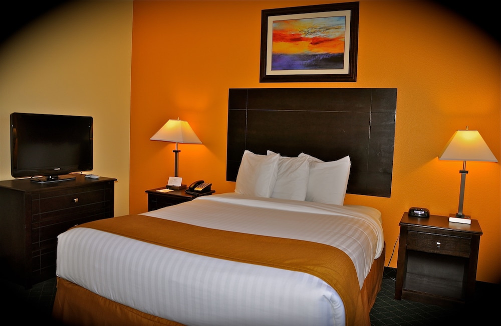 Landmark Inn Fort Irwin - photo 6