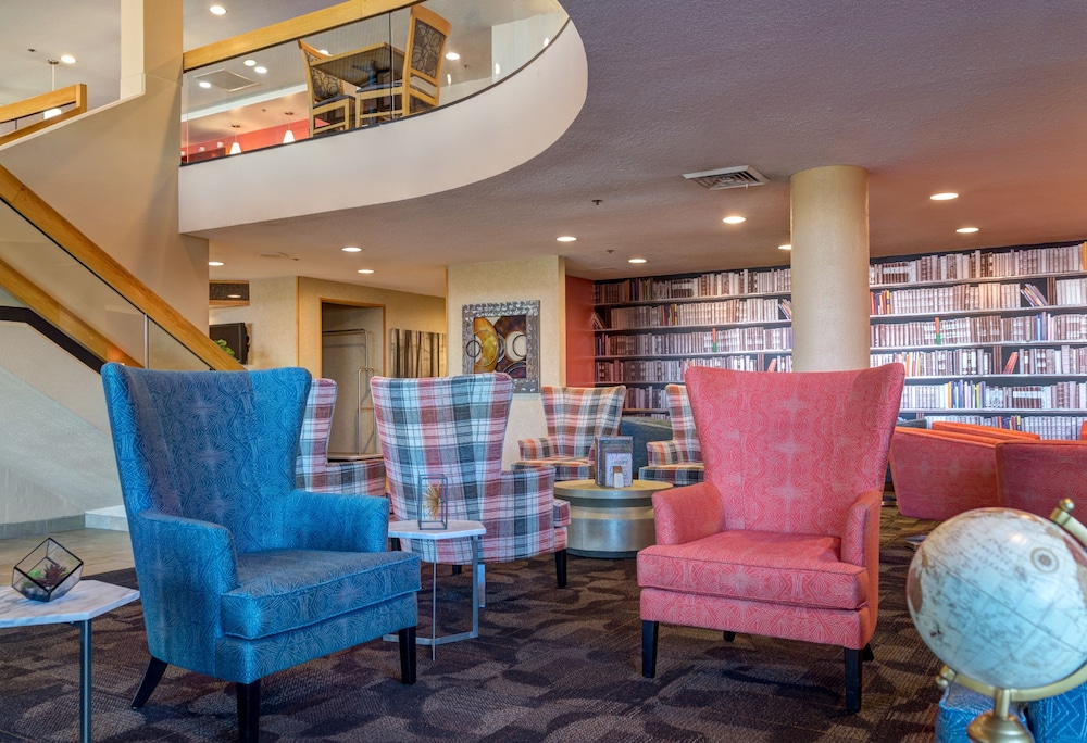 LivINN Hotel Cincinnati Sharonville Convention Center - photo 4