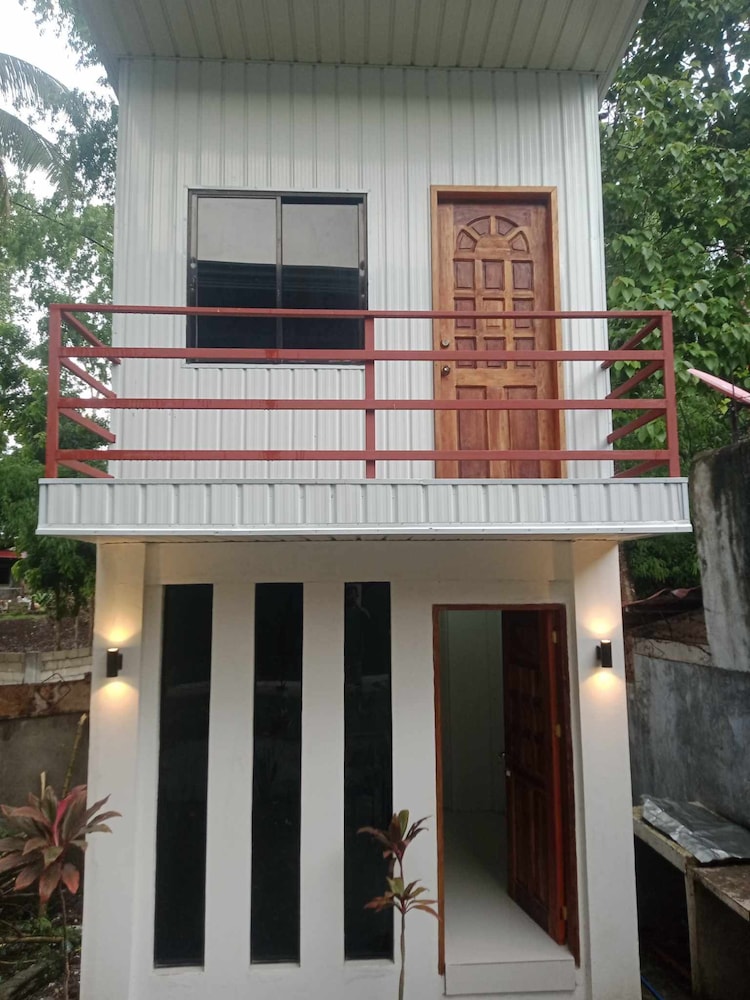 1 Bed House Sleeps 2 Parking Wifi 19756219 — Zamboanga