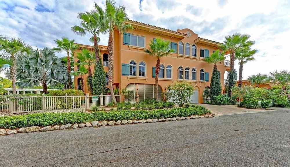 La Casa Leann — 4-Star Luxury Hotel in Holmes Beach, United States