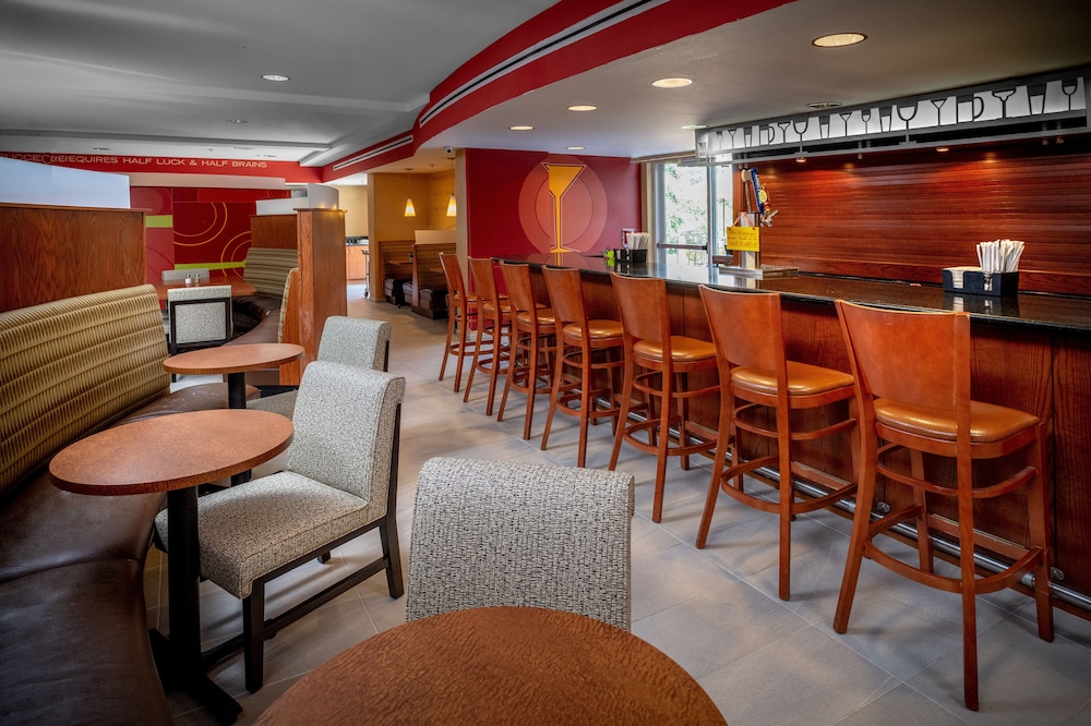 Holiday Inn Hotel & Suites Beckley by IHG - photo 27