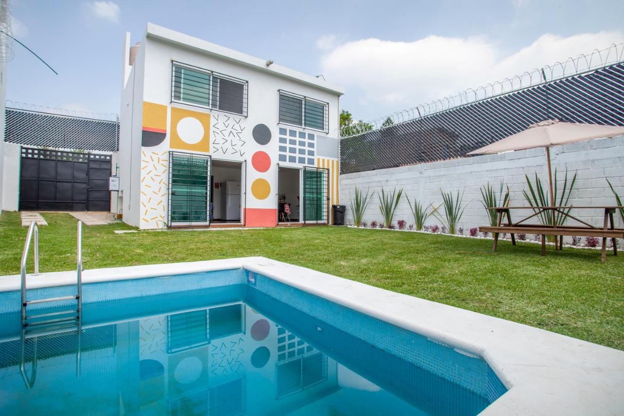 Casa con alberca privada y jardin — 4-Star Luxury Hotel in Cuautla, Mexico