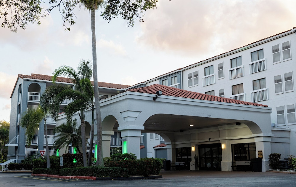 Holiday Inn & Suites Boca Raton North by IHG - photo 48