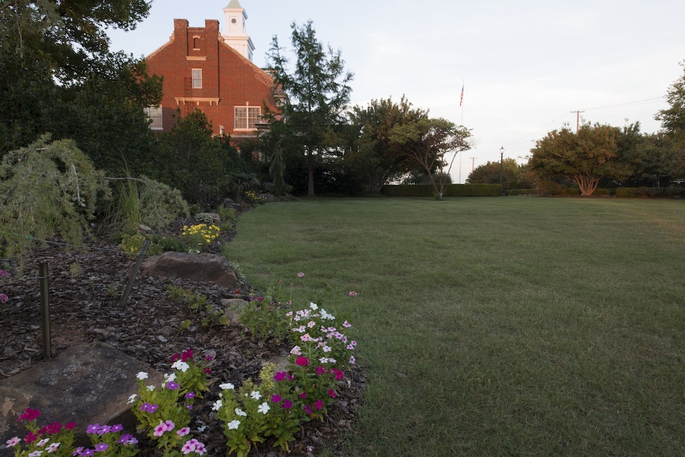 Dominion Gardens and Hotel - photo 47
