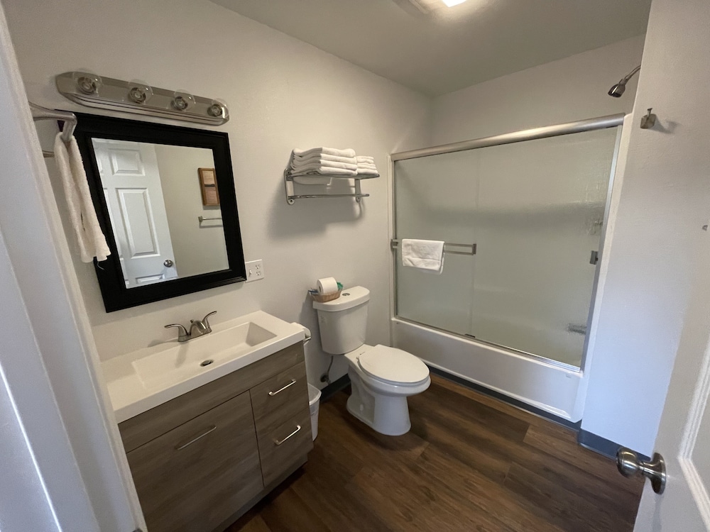 Riverfront Lodging - photo 59