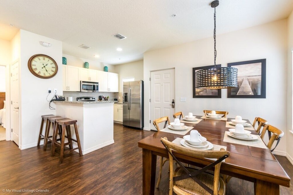 Lucaya Village Resort 4 Bedroom TownHome 4 Townhouse by RedAwning - photo 11