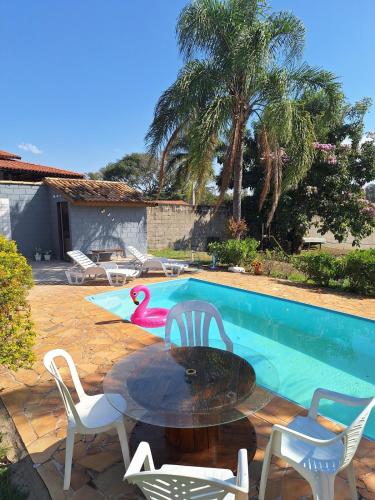 Chácara com Piscina e Represa Próximo a Americana SP — hotel in Nova Odessa