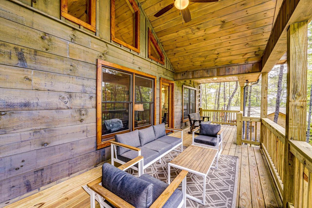 Mountain View Retreat — 4-Star Luxury Hotel in Blue Ridge, United States