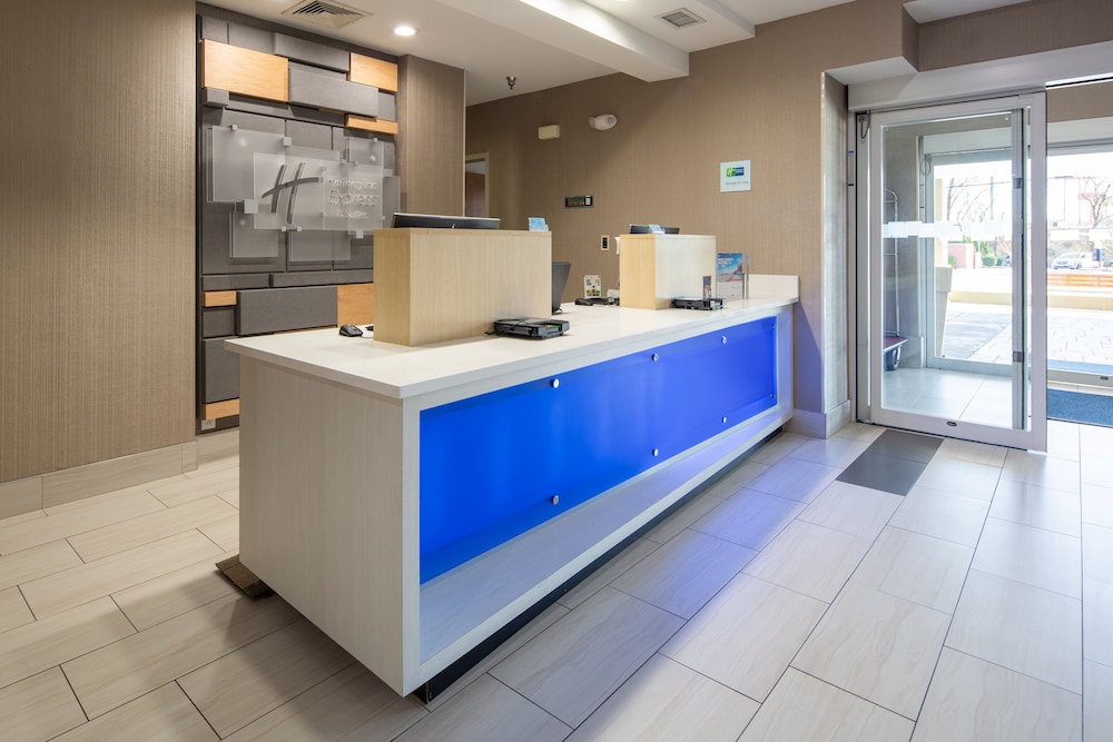 Holiday Inn Express & Suites Chattanooga by IHG - photo 56