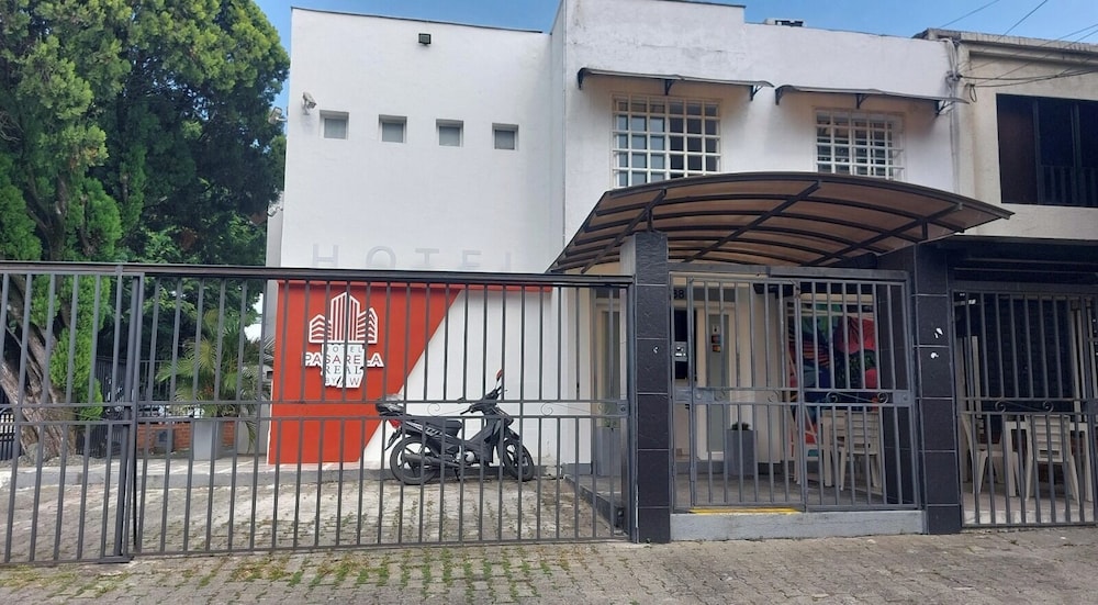 Aw Hotel Pasarela Real in Cali, Colombia