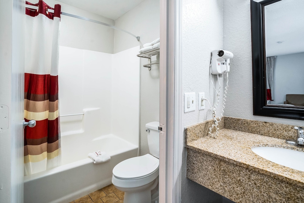 Red Roof Inn Spartanburg I 26 - photo 3