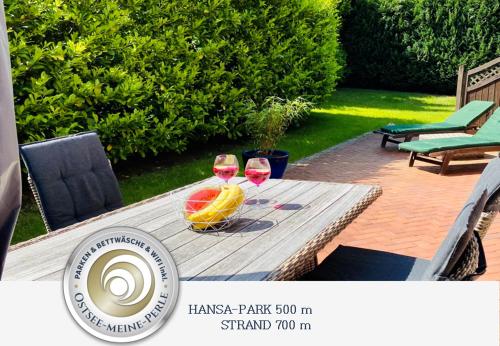 FeWo SONNENDECK Familien strandnah Garten Hunde Sport und Schwimmbadnah HansaPark — 4-Star Luxury Hotel in Sierksdorf, Germany