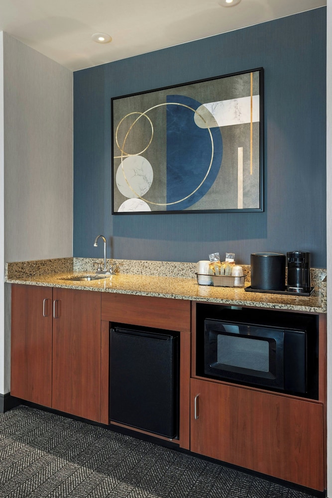 Courtyard by Marriott Minneapolis Maple Grove Arbor Lakes - photo 48