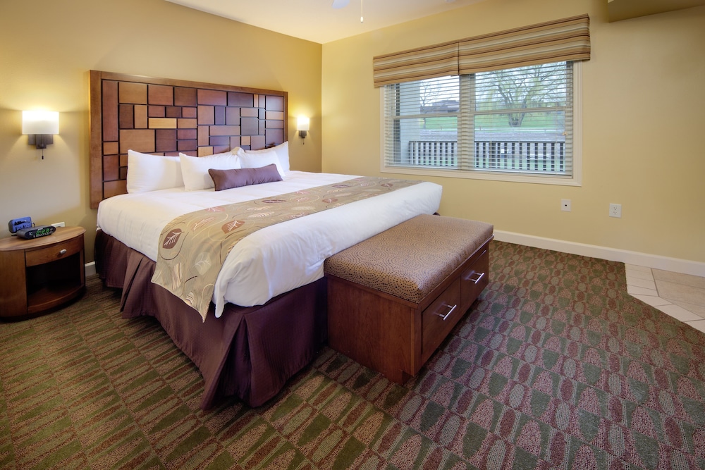 Holiday Inn Club Vacations at Lake Geneva Resort by IHG - photo 8
