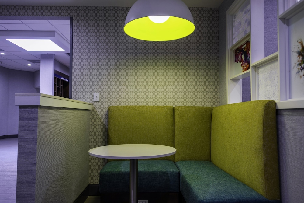 Hampton Inn Kinston - photo 44