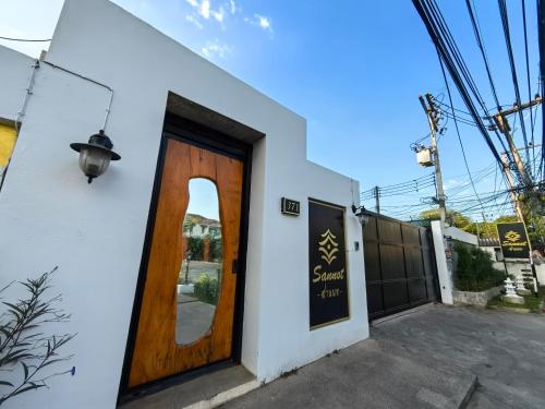 清迈三诺河畔精品度假酒店 Sannot Riverside Boutique Hotel — eco-hotel in Chiang Mai
