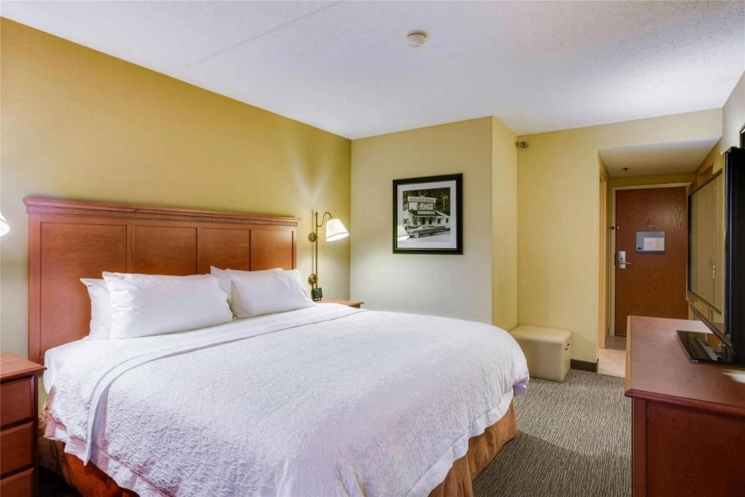 Pittsburgh Airport Inn and Suites - photo 7