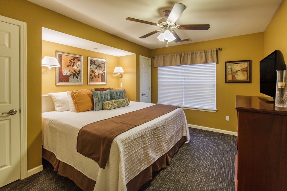Holiday Inn Club Vacations Holiday Hills Resort Branson by IHG - photo 13