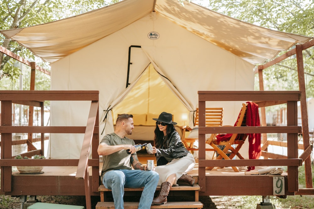 Wildhaven Sonoma Glamping - carbon neutral hotel in Healdsburg