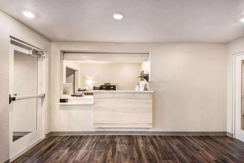 WoodSpring Suites Bradenton - photo 7