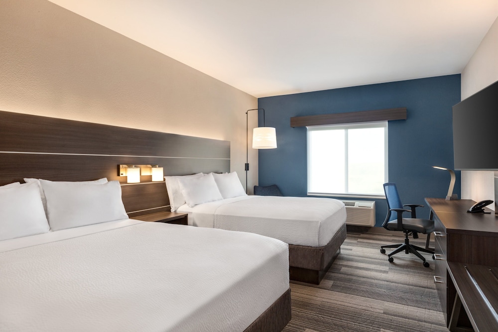 Holiday Inn Express Hotel & Suites Denver Airport by IHG - photo 13