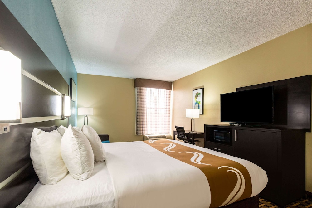 Quality Inn Houston East I 10 - photo 13